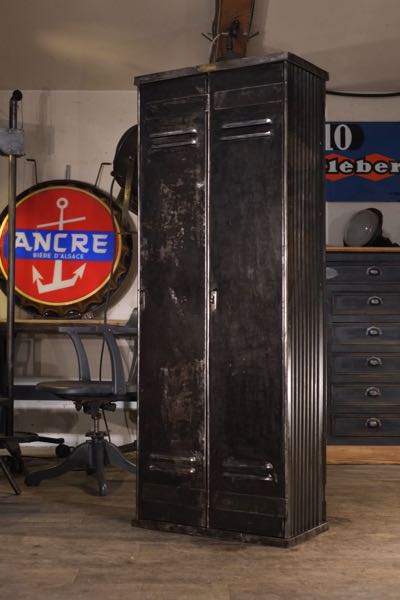 vestiaire vintage strafor 1920